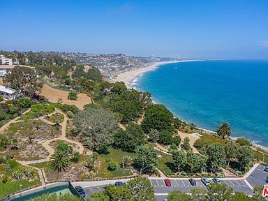 Foto principal - 17366 W Sunset Blvd