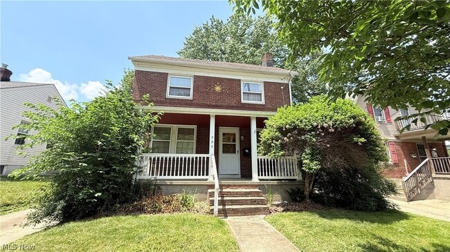 Building Photo - 592 Lindell St