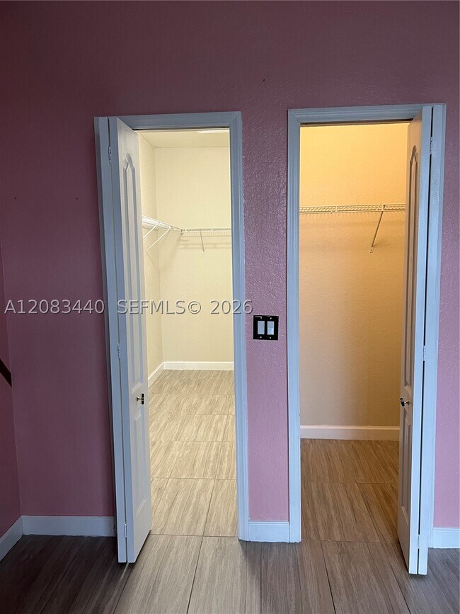 Foto del edificio - 2313 Shoma Ln