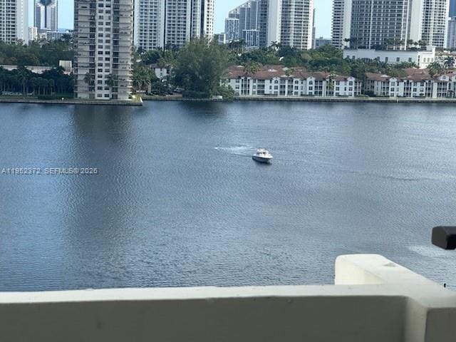 Foto del edificio - 2750 NE 183rd St