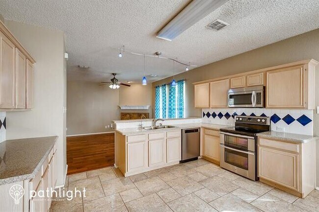 Foto del edificio - 4529 Timken Trail, Fort Worth, TX, 76137
