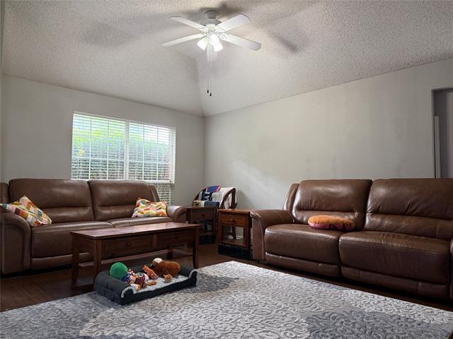 Foto del edificio - 11616 Charlotte Ln
