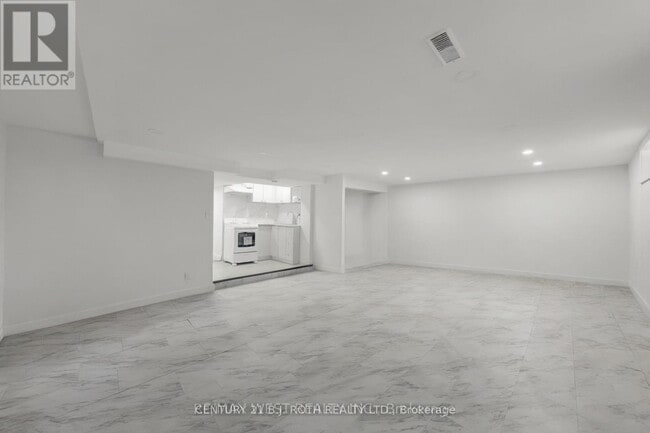 Building Photo - 759 Essa Rd