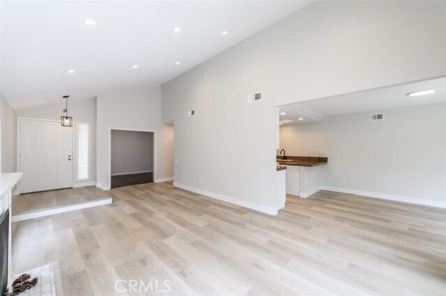 Foto del edificio - 44 Whistling