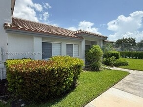 Building Photo - 20861 NW 3rd Ct