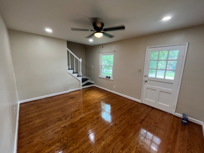 Foto del edificio - 4023 Valley View Dr