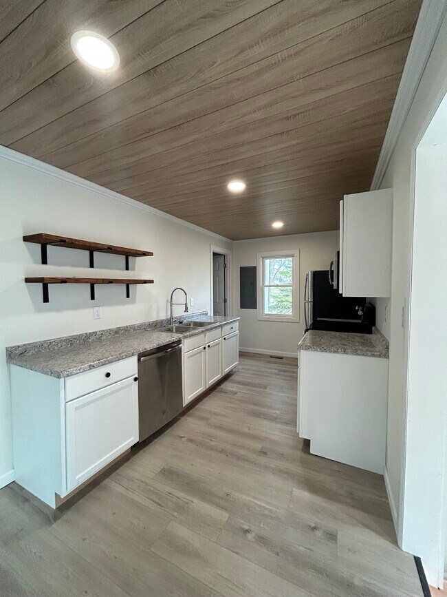 Foto del edificio - 1012 E 5th Ave