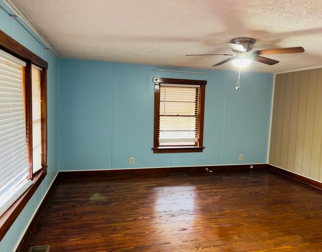 Foto del edificio - 2785 Samples Scales Rd