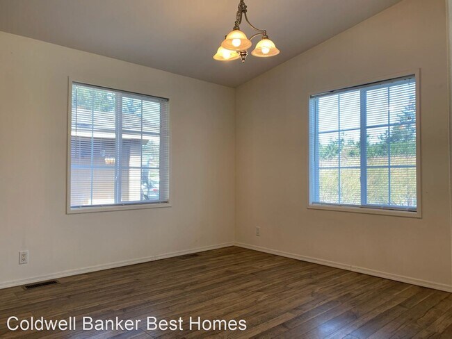 Building Photo - 3 br, 2 bath House - 2188 Beacon Place