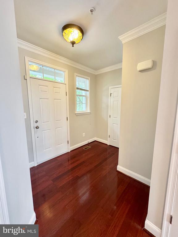 Foto del edificio - 120 Tall Grass Ln