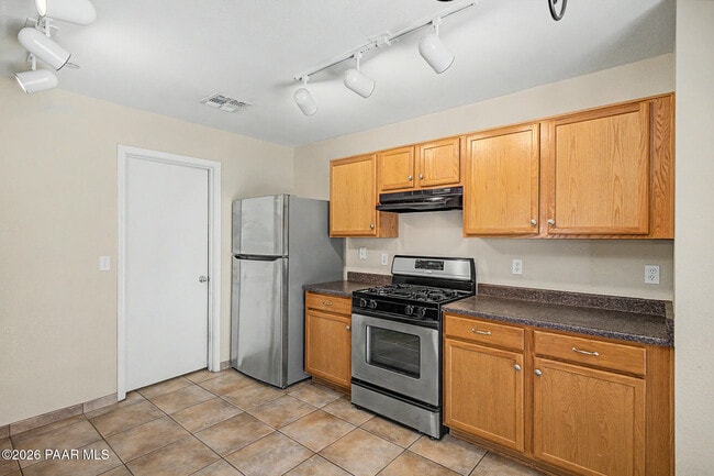 Building Photo - 8459 N Placita De La Manzana