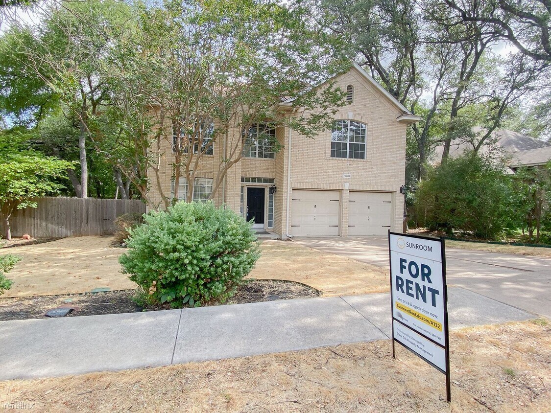 3 br, 2.5 bath House 12424 Los Indios Trl House Rental in Austin