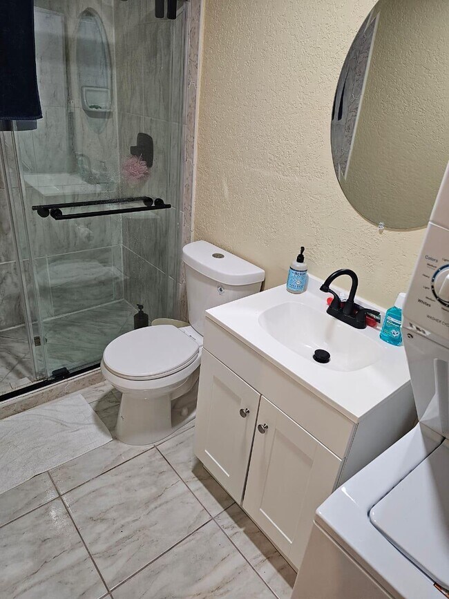 Foto del edificio - 2968 N Stewart St