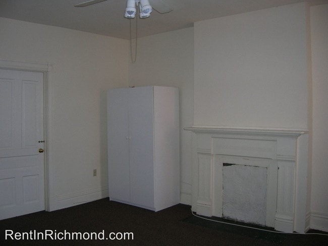 Building Photo - 1619 W Grace St