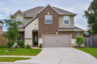 Building Photo - 7002 Edwanna Ln