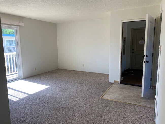 Building Photo - 510 E Foothill Blvd