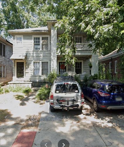 114 E. Maple Street is a lovely 2 bedroom, 1 bath apartment on the top level of this duplex. Walking distance to many of the City of Decatur attractions including, dining, shopping and MARTA. - 114 E Maple St