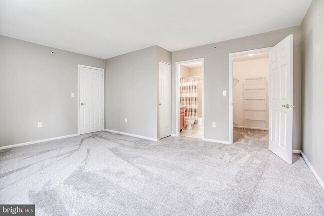 Building Photo - 4102 Chardel Rd