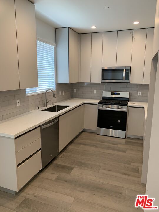Foto del edificio - 1721 Granville Ave