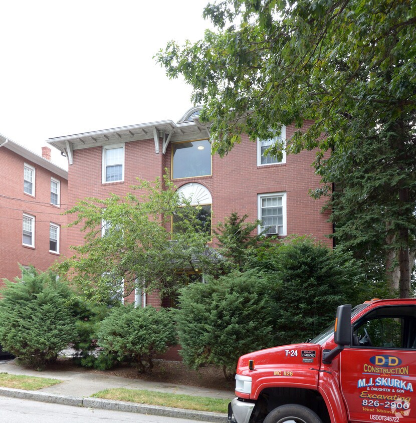 Building Photo - 61 Slater Ave