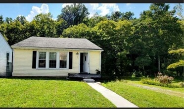 Building Photo - 840 Old Forest Rd
