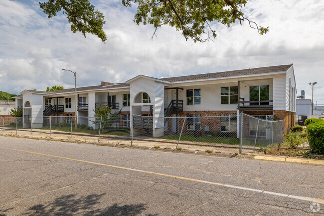 Primary - Peachtree Commons Apartments