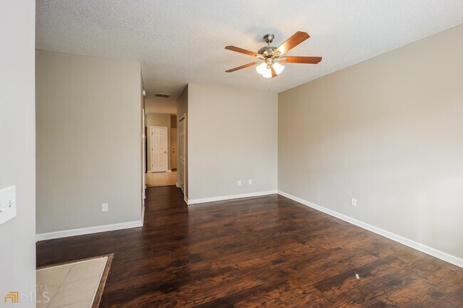 Building Photo - 1147 Brookstone Rd