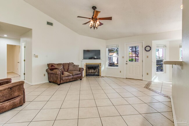 Foto del edificio - 3565 Stratford Ln