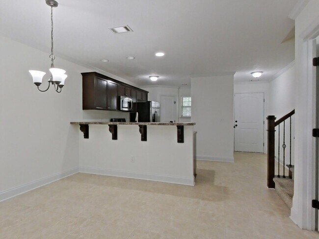 Foto del edificio - 528 Scenic Dr