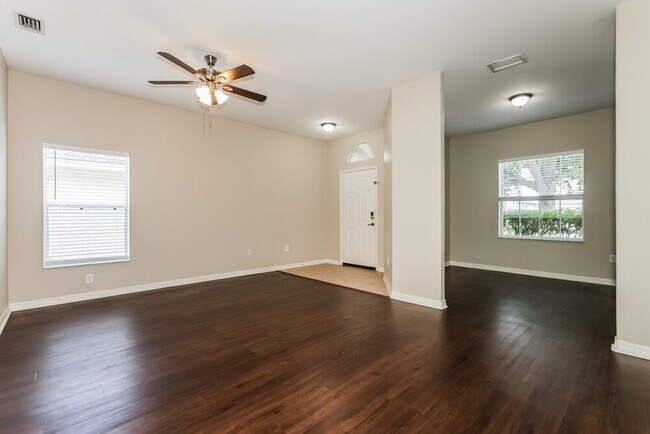 Foto del edificio - 3832 Washburn Pl