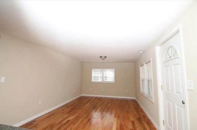 Building Photo - 3 BEDROOM HOME IN SENECA SC FOR RENT