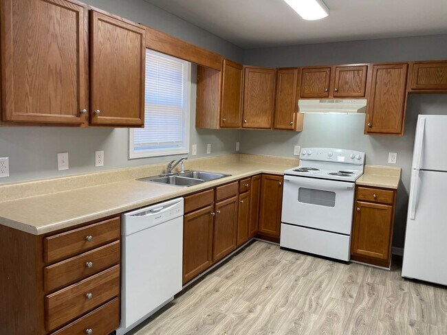 Building Photo - 3 BED, 2 BATH HOME IN SOUTHWEST SCHOOL DISTRICT!