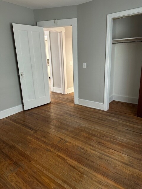 Building Photo - 453 Clay Ave