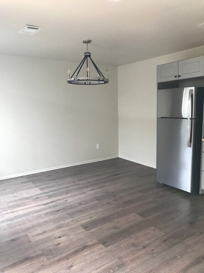 Foto del edificio - 5122 Blair Ln