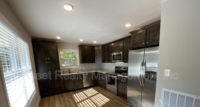 Foto del edificio - 252-254 Highland Avenue - 254