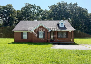 Building Photo - 8400 Hixson Pike