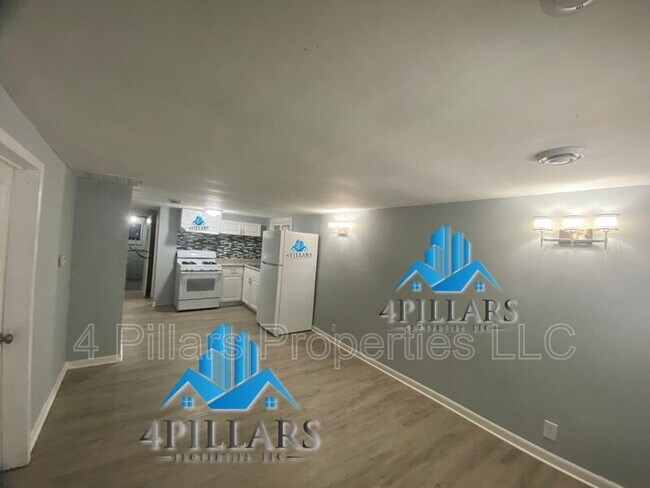 Foto del edificio - 5007 Magoun Ave