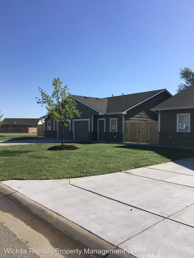 Foto principal - 3 br, 2 bath House - 5562 S. Victoria