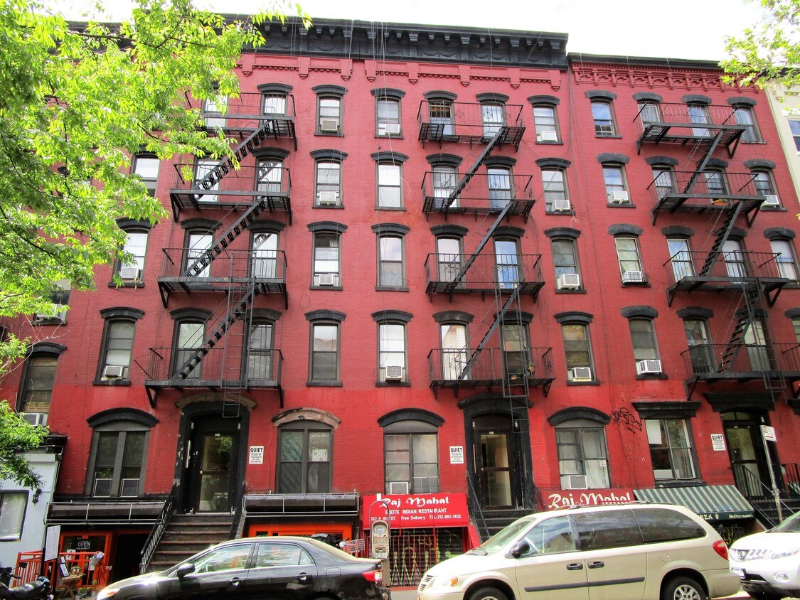 Primary Photo - 320 E Sixth St