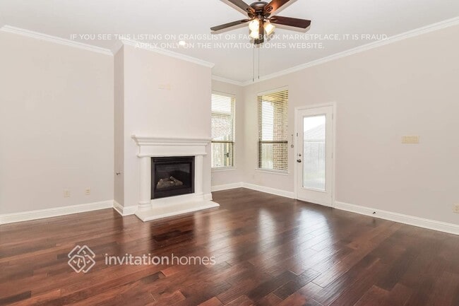 Building Photo - 574 Louder Way