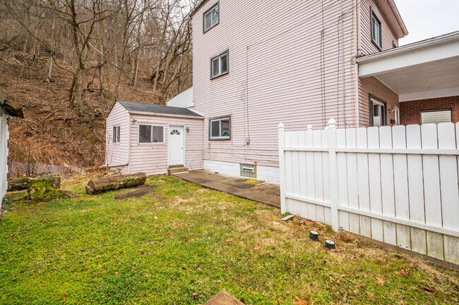 Building Photo - 73 Kittanning Pike