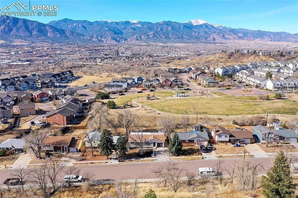 Photo - 2218 Carmel Dr (Colorado Springs, CO)