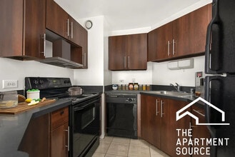 Building Photo - 1111 N Dearborn St