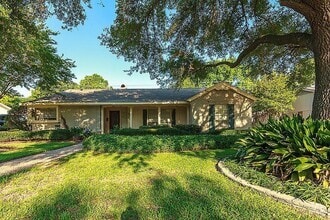 Building Photo - 2114 Walnut Bend Ln