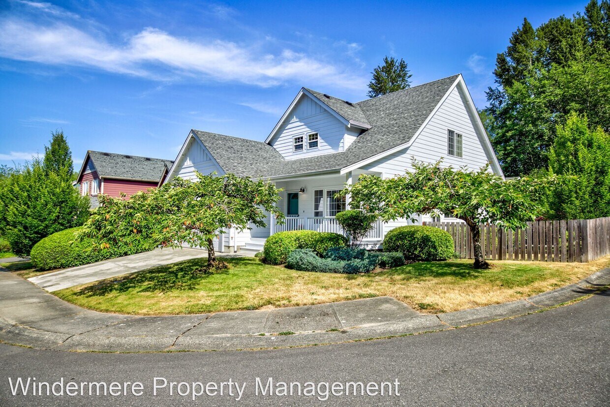 Primary Photo - 3 br, 2 bath House - 740 Moji Lane