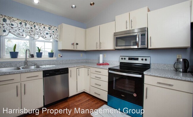 Building Photo - 3 br, 2.5 bath House - 310 Wheatstone Dr