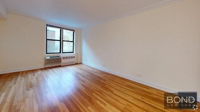 Building Photo - 305 W 13th St