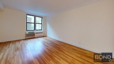 Building Photo - 305 W 13th St