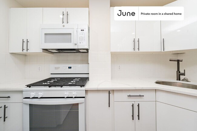Foto del edificio - Room in Shared 3 bed/1 bath home in Bedford-Stuyvesant