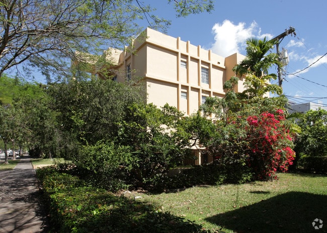 Building Photo - 230 Calabria Ave